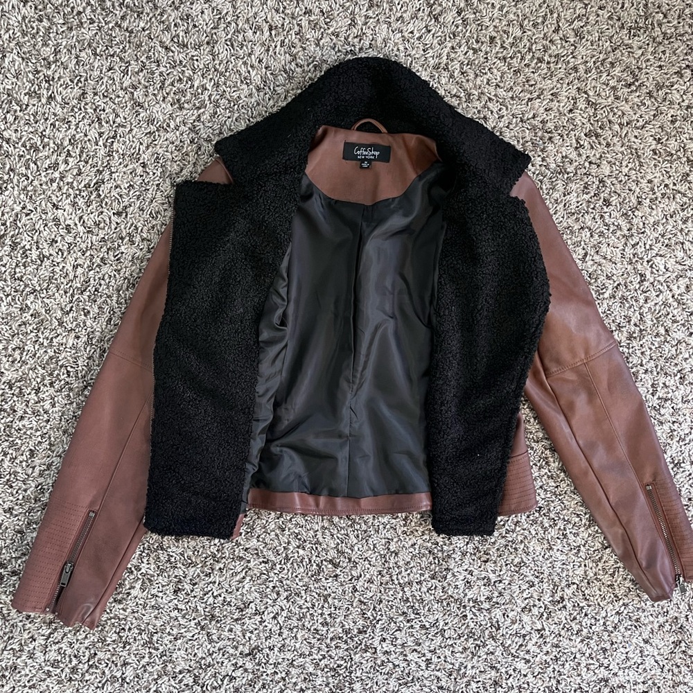 CoffeeShop New York Faux Leather Moto Jacket Brown Sherpa Collar Womens Medium - Picture 5 of 7